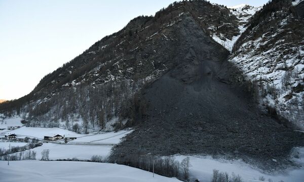 TIROL: FELSSTURZ IN VALS