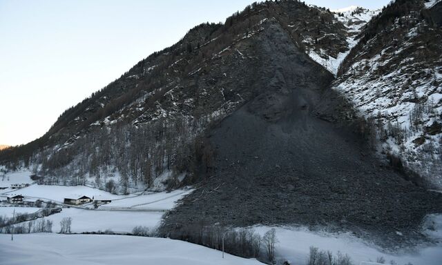 TIROL: FELSSTURZ IN VALS