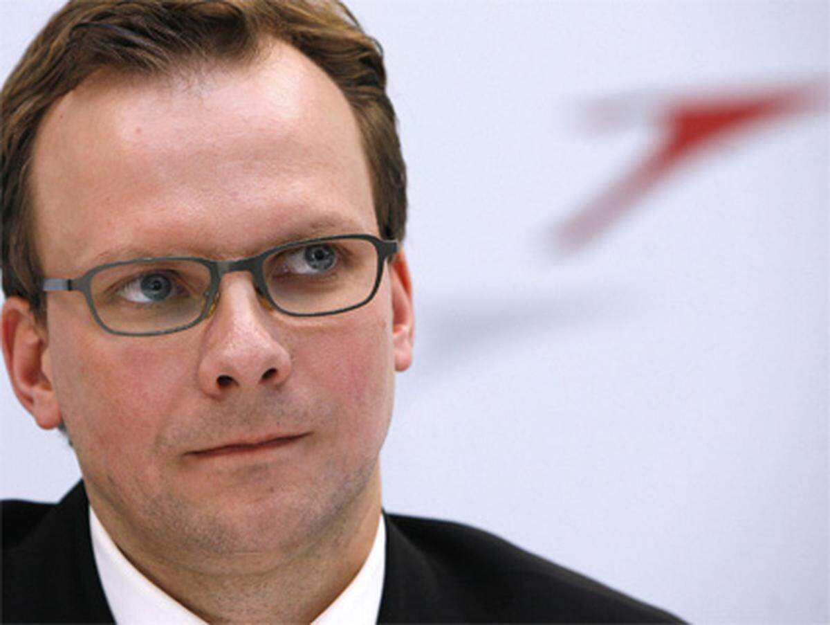 Bei den Verhandlungen zur Übernahme der AUA dürfte Mayrhuber einem alten Bekannten begegnen: Andreas Bierwirth, ehemaliger Lufthansa-Manager und seit April 2008 im Vorstand der Austrian Airlines. Spekulationen zufolge könnte Bierwirth bald neuer AUA-Chef werden.