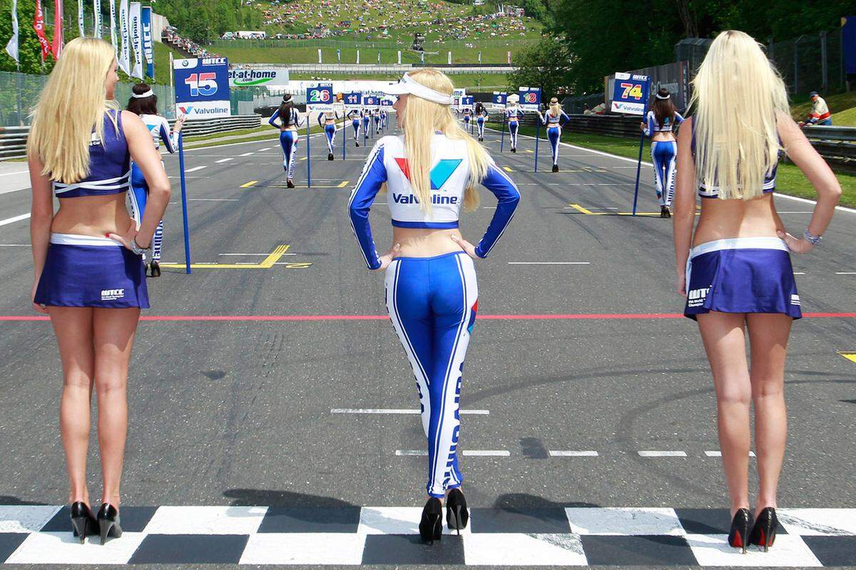 Am Salzburgring war man sich bei der World Touring Car Championship nicht einig, was die Kleidung betrifft. Bei der Haarfarbe allerdings schon.