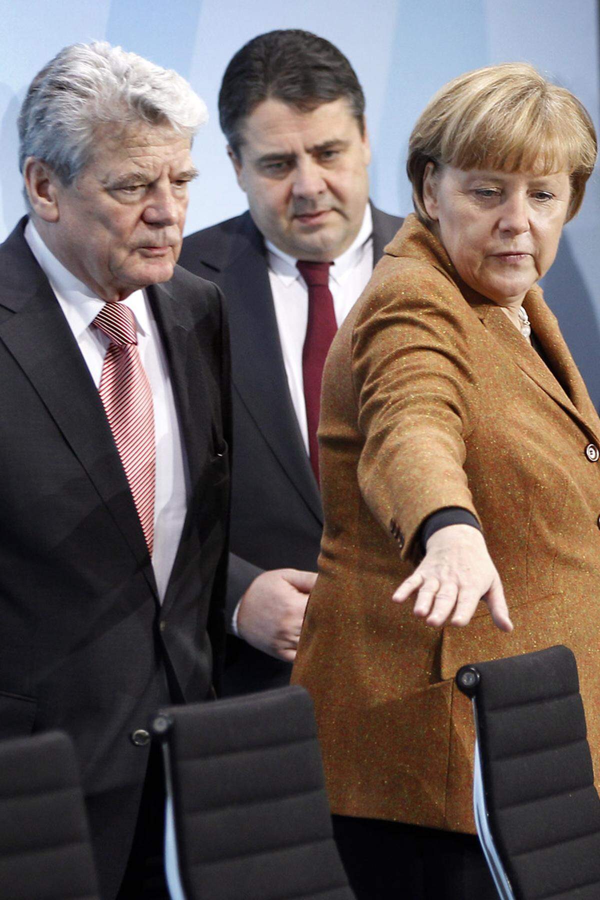 Bei der Pressekonferenz zu seiner Nominierung als Bundespräsident sagte Gauck nun, er wolle den Deutschen vermitteln, dass sie "in einem guten Land leben, das sie lieben können". Er sei aber kein "Supermann" und müsse sich die Vorschusslorbeeren erst verdienen. Wochen später wurde Gauck gewählt, seine erste Reaktion als neuer deutscher Bundespräsident: "Was für ein schöner Sonntag."