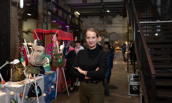 Katrin Hofmann, Gründerin des Feschmarkts, der in seiner 27. Auflage bis Sonntag in der Ottakringer Brauerei gastiert.