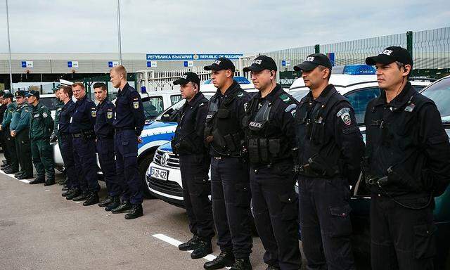 Im Grenzschutz vereint: bulgarische und deutsche Polizisten.