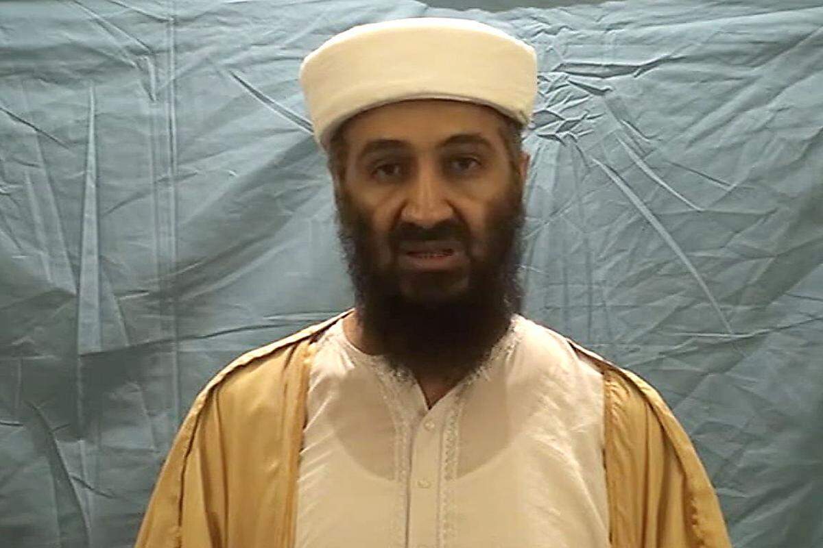 Bin Laden war im Mai 2011 von der US-Einheit „Navy Seals“ in seinem Haus im pakistanischen Abbottabad getötet worden. Bin Laden und Zawahiri gelten auch als die Masterminds der Anschläge vom 11.September 2001, als al-Qaida-Terroristen mit entführten Flugzeugen in die Türme des World Trade Centers in New York und das US-Verteidigungsministerium in Washington krachten.