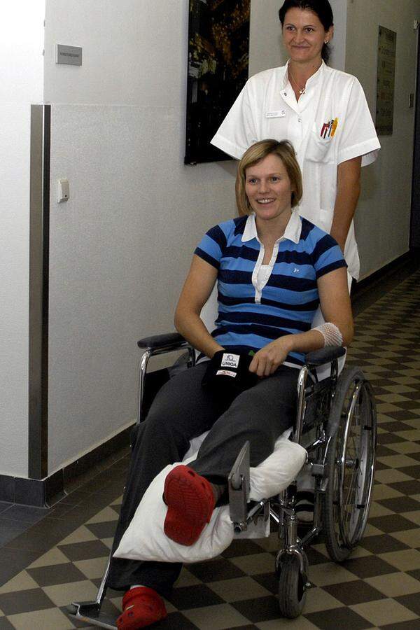 Am 9. Oktober 2008 dann der Schock: Schild stürzte im Riesenslalom-Training auf dem Rettenbachferner schwer und zog sich dabei einen Trümmerbruch im Schien- und Wadenbein sowie einen Bruch des Schienbeinkopfes im linken Bein zu.