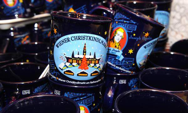 So sahen die Häferl vom Wiener Christkindlmarkt einst aus.