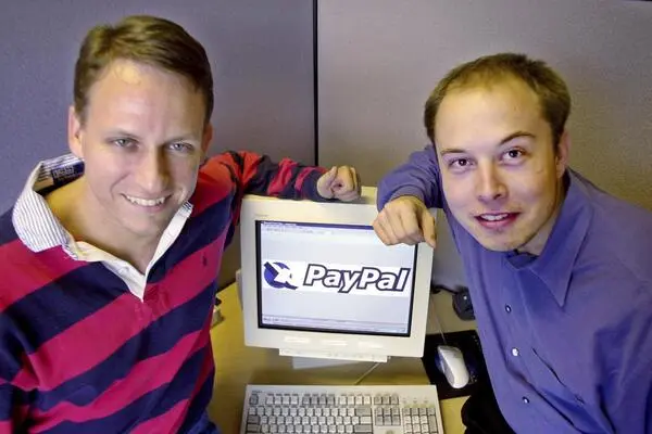2005 gründeten Elon Musk (re) und Peter Thiel (li) den Bezahldienst Paypal. 