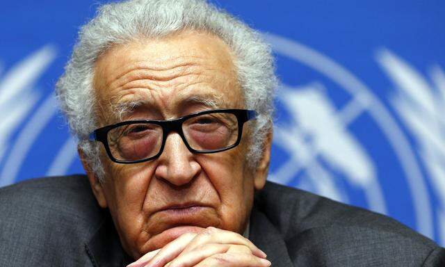 File photo of UN-Arab League envoy for Syria Brahimi pausing during a news conference at the United Nations European headquarters in Geneva