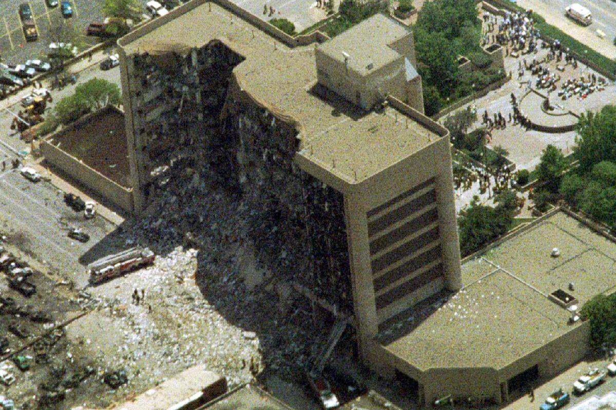 Am 19. April 1995 sterben beim Anschlag auf ein Bundesgebäude in Oklahoma City 168 Menschen. Die USA sind erschüttert: Es ist bis zum 11. September 2001 der schlimmste Terroranschlag auf amerikanischem Boden.