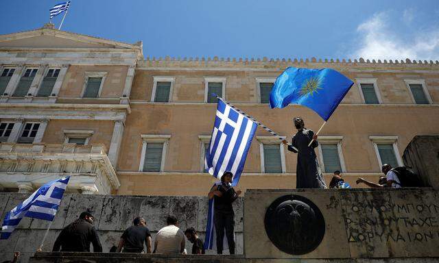 Russland soll versucht haben, gegen eine Lösung des Namensstreits zwischen Athen und Skopje mobil zu machen. 