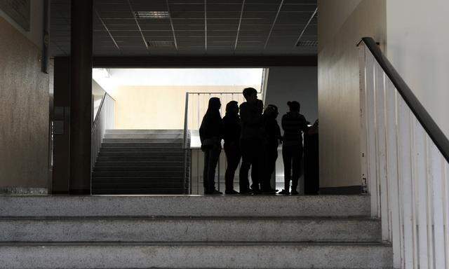 Anzeigen Graz Schueler sammeln