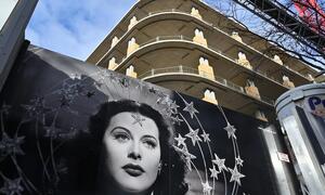 Das Lamarr-Kaufhaus sollte eigentlich 2025 fertiggestellt werden. Mit der Insolvenz des Unternehmens Signa Prime ist die Zukunft des Bauprojekts ungewiss. 