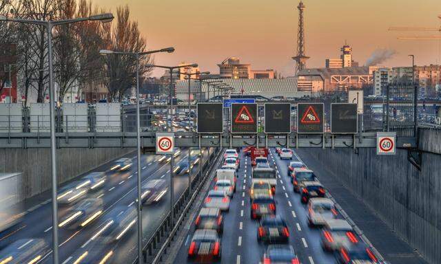 In Berlin wird derzeit ein Simulationsmodell mit Bürgerbeteiligung entwickelt, das die Verkehrsprobleme lösen helfen soll.