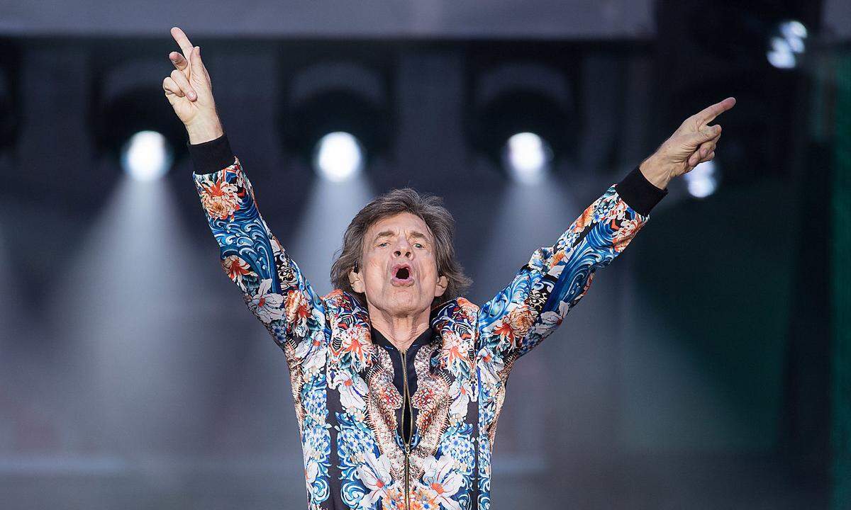 Und auch Mick Jagger lässt sich in Performer-Pose feiern.