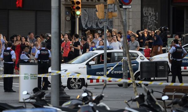 Ein Lieferwagen wurde von den Terroristen auf der Flaniermeile Las Ramblas gesteuert. 