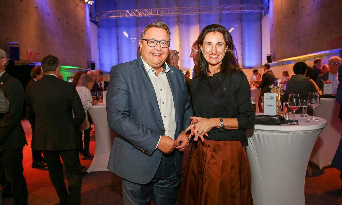 Energie Steiermark-Vorstand Martin Graf und PwC Partnerin Agatha Kalandra.