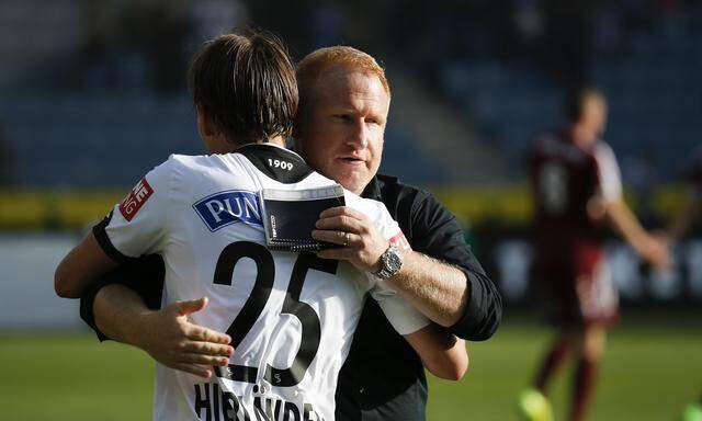 Sturms Trainer Heiko Vogel und Mittelfeldspieler Stefan Hierländer haben im Kampf um den Titel nochmals Hoffnung geschöpft. 