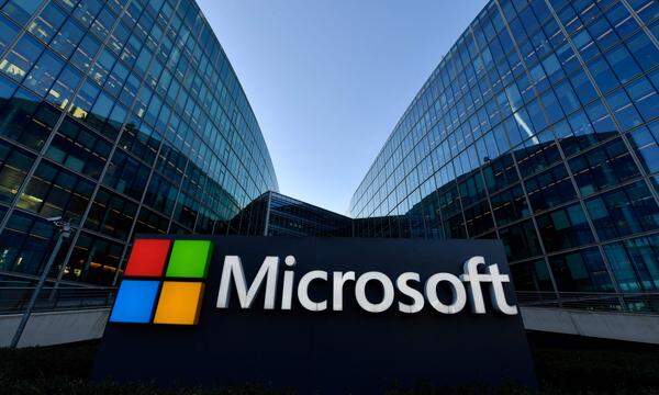 Hacker aus China sind nach Angaben des Softwareriesen Microsoft in E-Mail-Konten mehrerer westlicher Regierungseinrichtungen eingedrungen. 