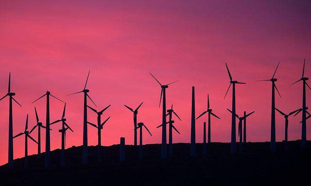 Windkraftanlagen können sich negativ auf die Gesundheit der Anrainer auswirken, schreibt die WHO. 