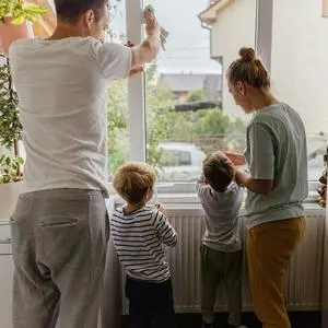 Einige Studien besagen, dass Überbehütung die Entwicklung der Fähigkeit, mit Schwierigkeiten umzugehen, hemmt. Nun gibt es jedoch neue Erkenntnisse.