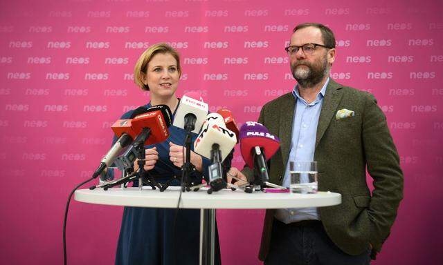 Neos-Vorsitzende Beate Meinl-Reisinger und Wirtschaftssprecher Sepp Schellhorn