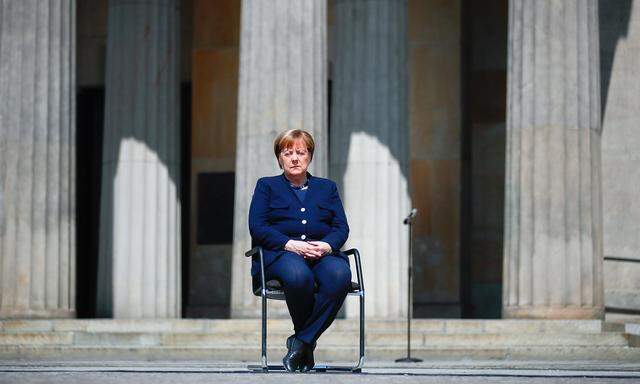 Auf den letzten Metern von Merkels Kanzlerschaft wartet die „größte Bewährungsprobe“.