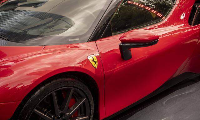 Die Ferrari-Aktie an der Mailänder Börse reagierte positiv auf die Veröffentlichung der Jahresergebnisse. So stieg die Aktie am Donnerstag um vier Prozent.