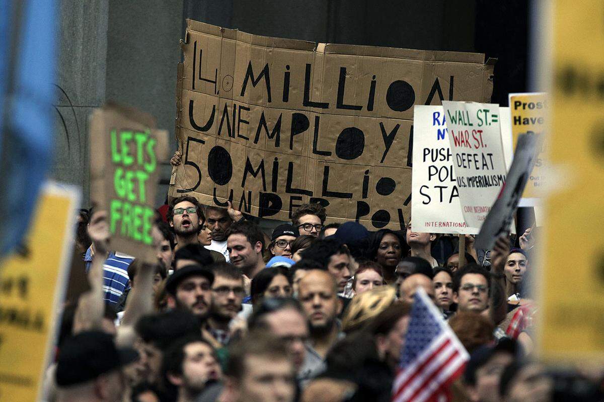 Bei der Protestaktion "Occupy Wall Street" ("Besetzt die Wall Street") protestieren Aktivisten seit drei Wochen im Finanzdistrikt im Süden Manhattans gegen Ungerechtigkeiten im Wirtschaftssystem protestieren.