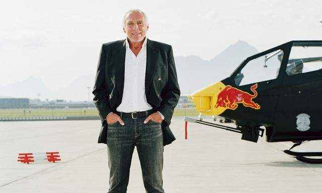 Der von Dietrich Mateschitz vor 30 Jahren gegründete Energy-Drink- Hersteller Red Bull wird im Ausland oft für ein US-Unternehmen gehalten.