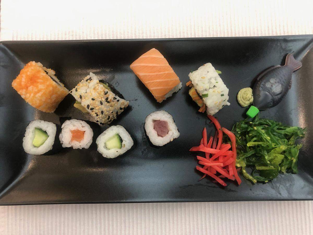 Es muss nicht immer Käse sein: Sushi zum Lunch.