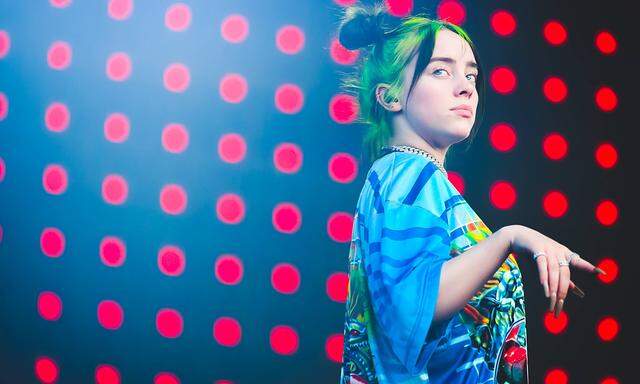 Italy: The American singer Billie Eilish Billie Eilish Pirate Baird O Connell is an American singer-songwriter, model a