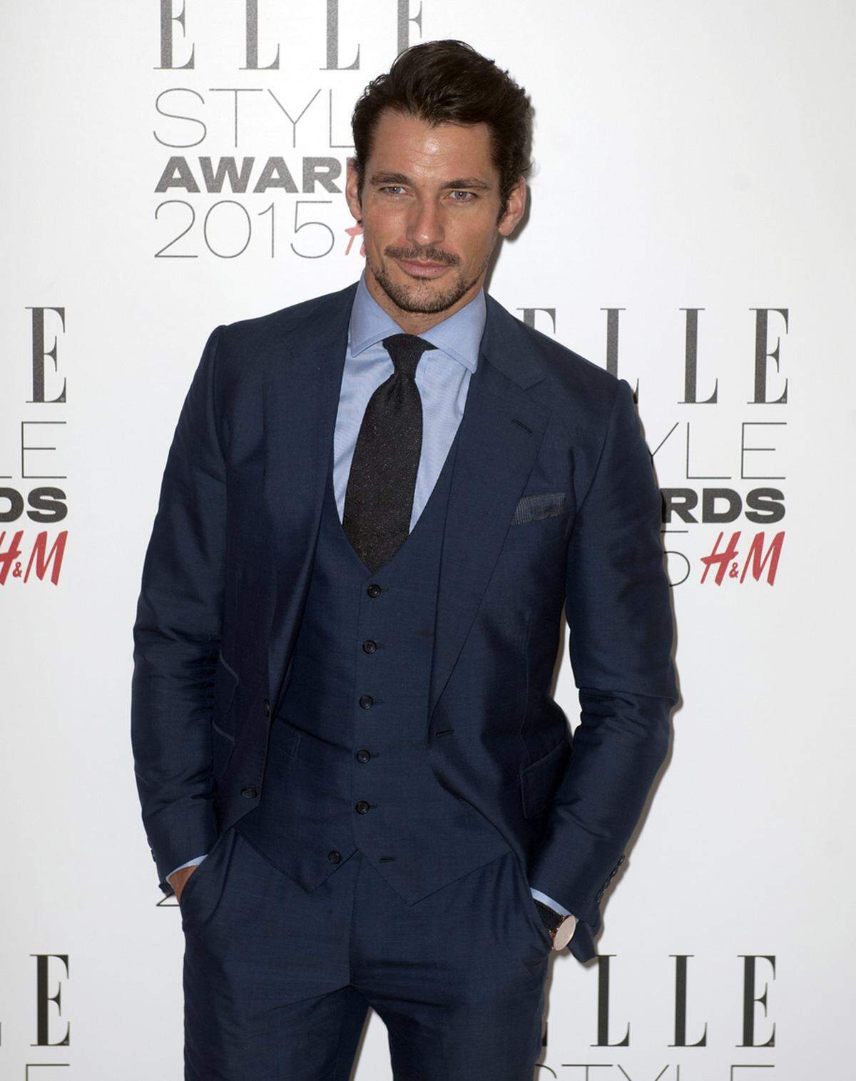 Der "ideale" Mann hat eine ovale Kopfform und eine kantige Kinnlinie, seine Lippen sollten nicht zu dünn und nicht zu voll sein, seine Augen blau und seine Haare braun. Model David Gandy entspricht diesem Ideal ganz genau.