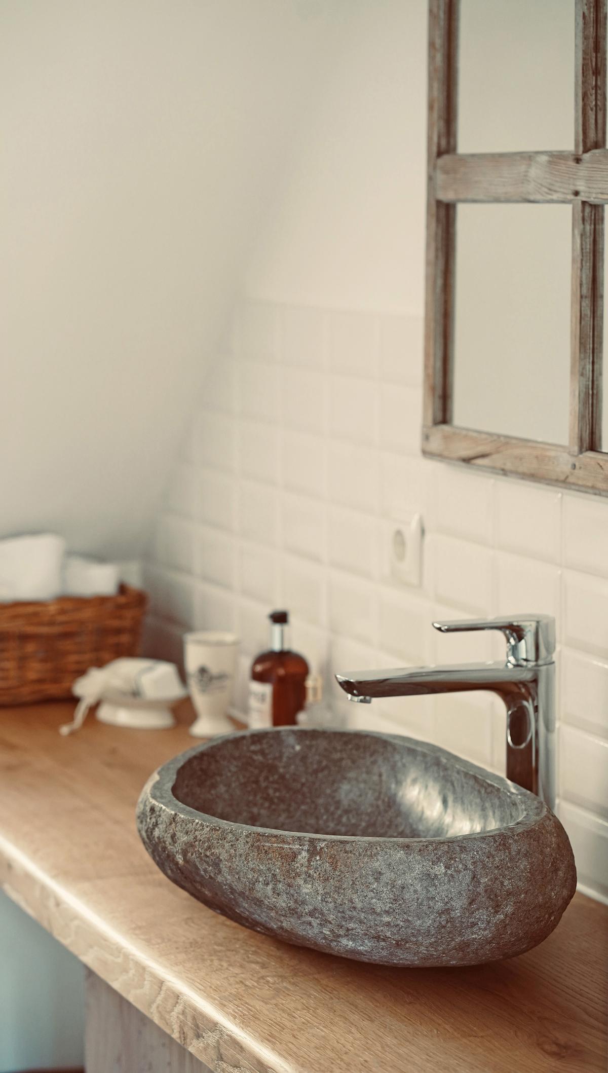 Neues Stein-Waschbecken