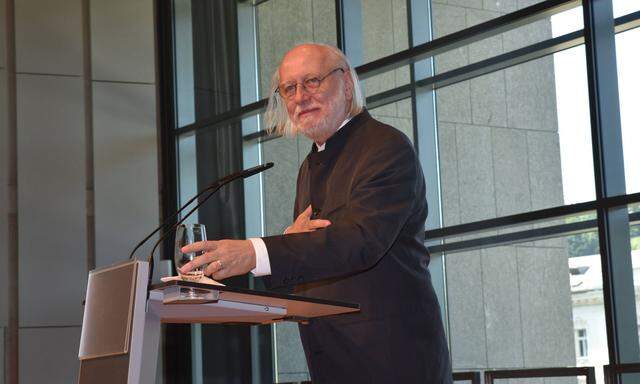 Heiterer Priester der Literatur: Lászlò Krasznahorkai bei der Entgegennahme des Österreichischen Staatspreises für Literatur in Salzburg.