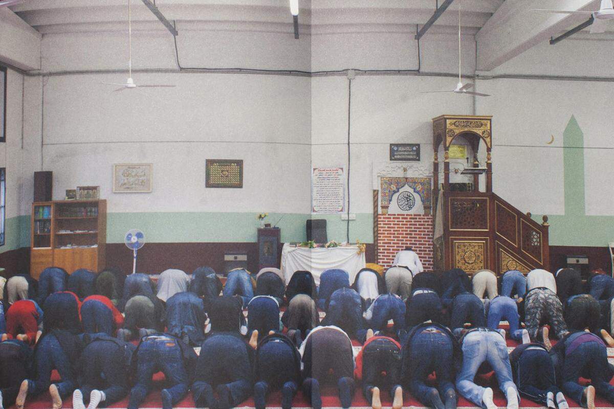 In der Provinz Venedig haben Muslime eine Lagerhalle in eine Moschee umgebaut.