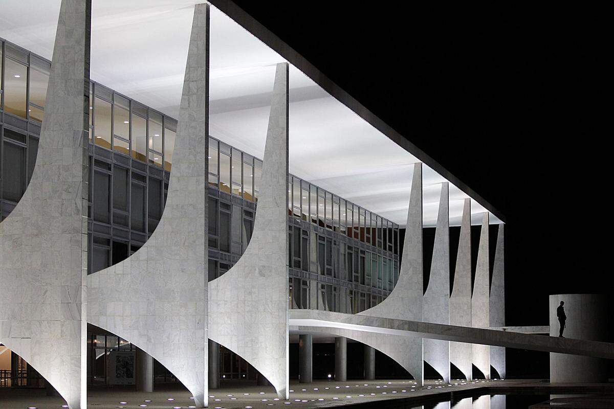 Zentral ist auch der Palácio do Planalto, der Arbeitsplatz des Präsidenten Brasiliens.