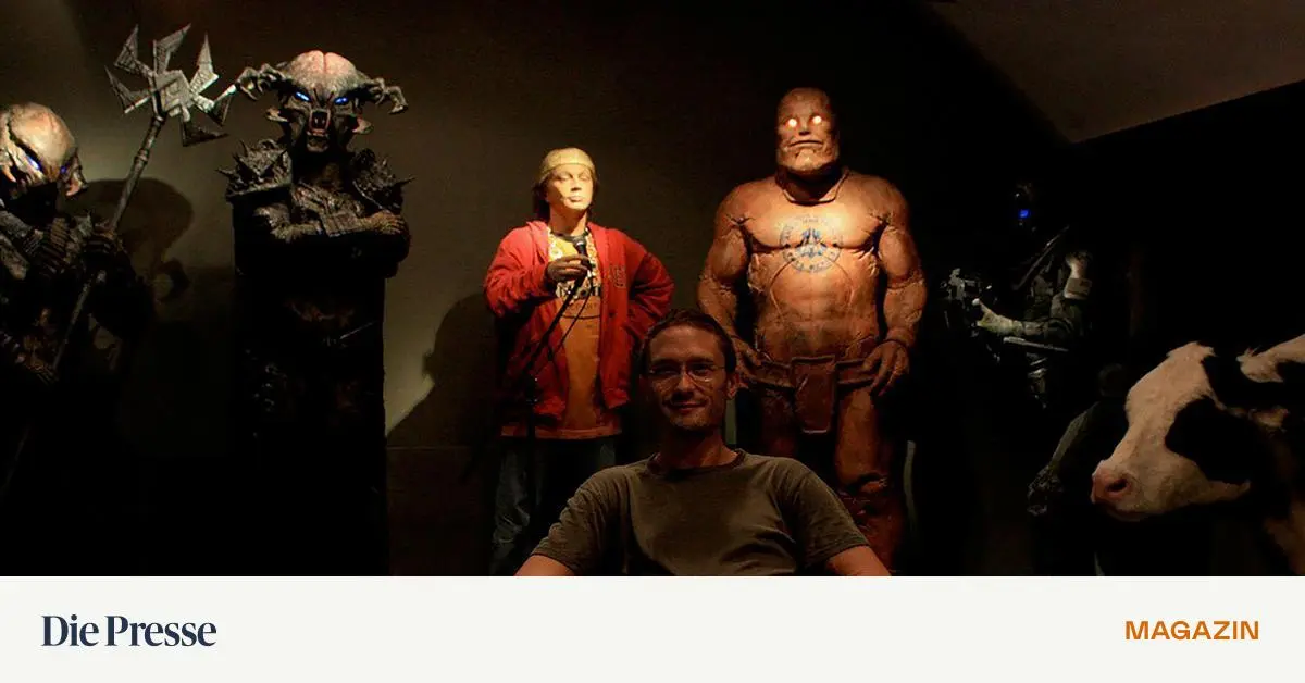 Dieser-Mann-versorgt-Hollywood-mit-selbst-gebauten-Leichen-premium-