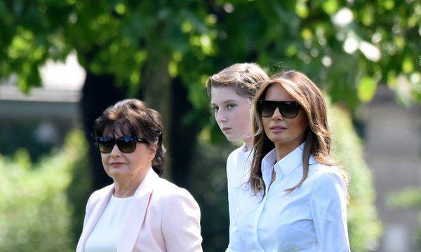Melania Trump gemeinsam mit ihrer Mutter, Amalija Knavs, und ihrem Sohn.