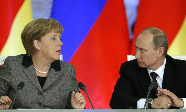 Vladimir Putin, Angela Merkel