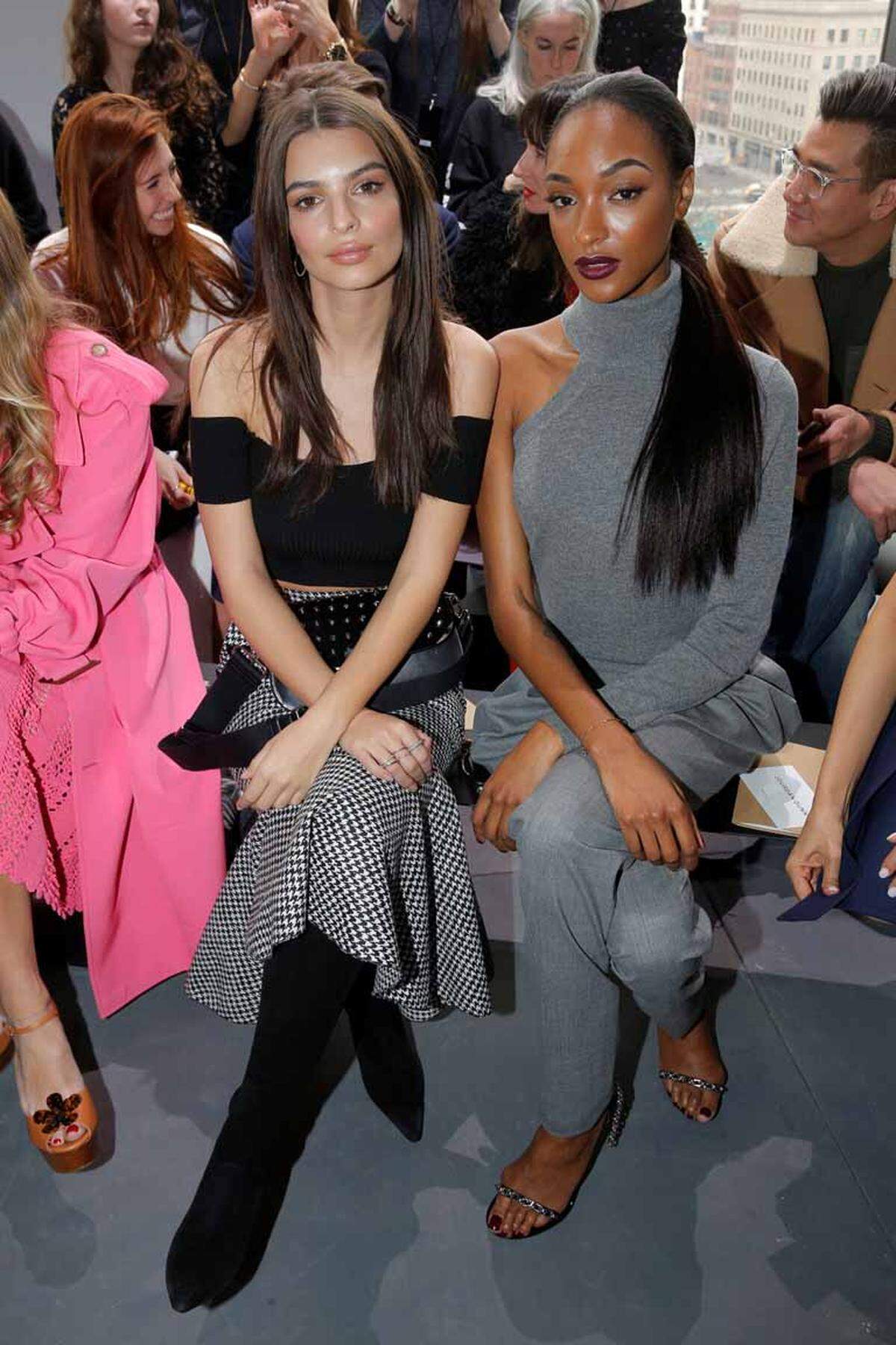 Gesellschaft leisteten ihnen die beiden Models Emily Ratajkowski und Jourdan Dunn.