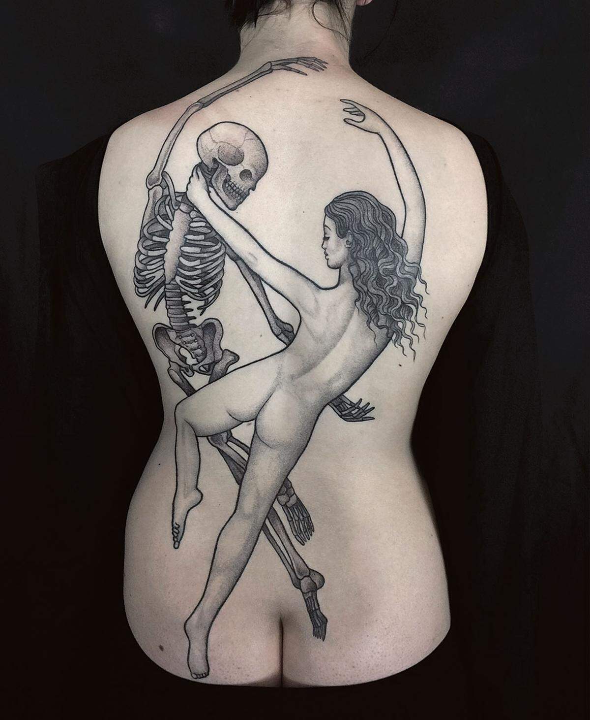 Abby Drielsma ist eine junge Tattookünstlerin aus Melbourne. Hier der Tanz mit dem Tod.