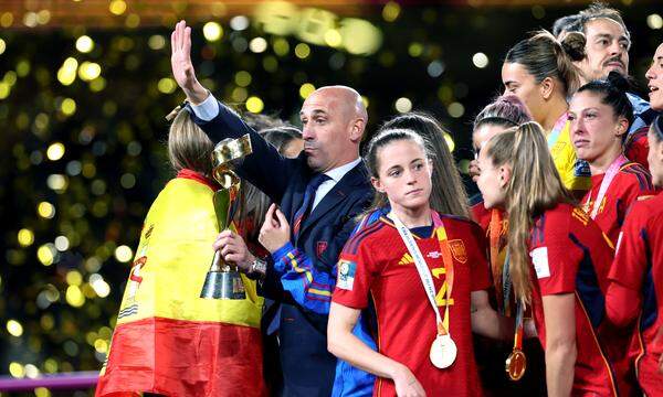 Luis Rubiales und Spaniens tragische WM-Heldinnen. 