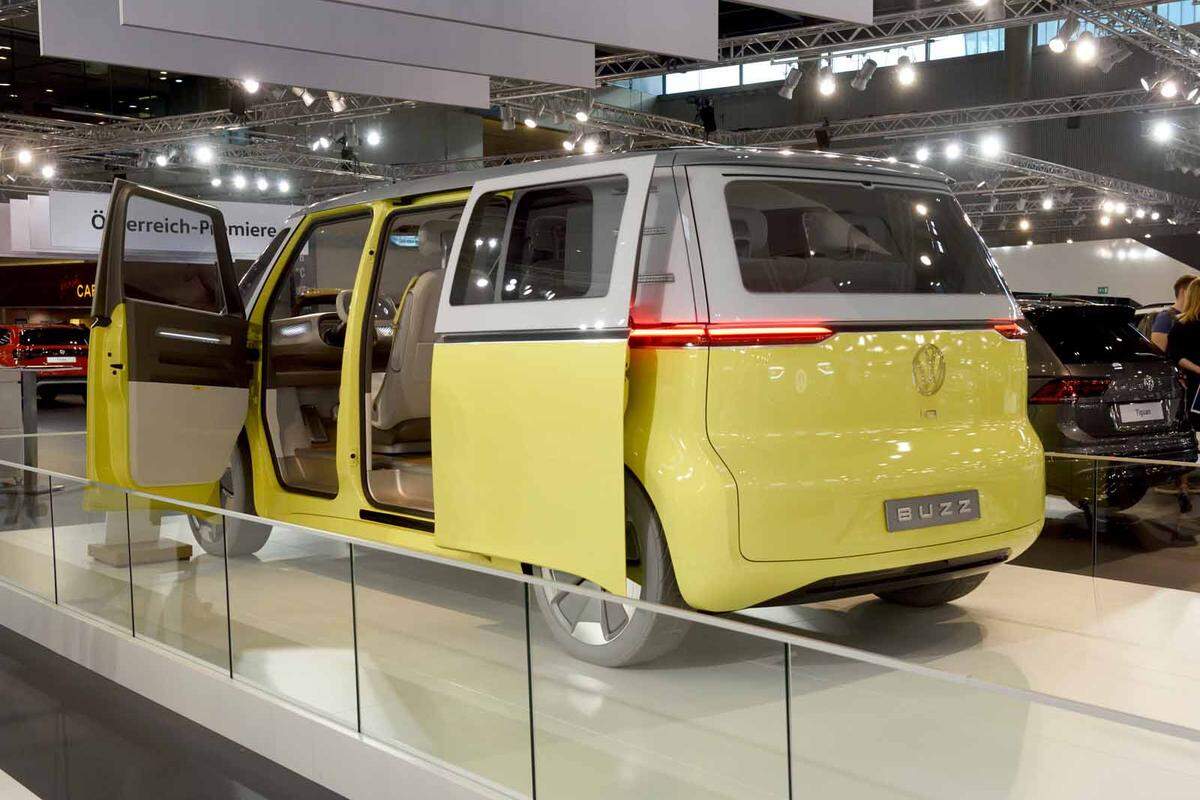 Rein elektrisch dagegen der I.D. Buzz von VW, eine Mischung aus Transporter-Tugenden und Surfer-Lifestyle. Derzeit aber noch ein Konzept, angesagt für 2021/22.