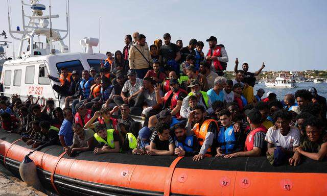 Zigtausende Flüchtlinge sind in diesem Jahr bereits an der italienischen Küste gestrandet. 