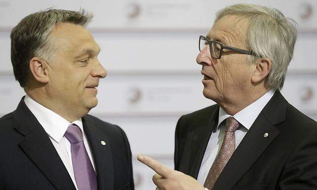 Viktor Orban und Jean-Claude Juncker in Riga.