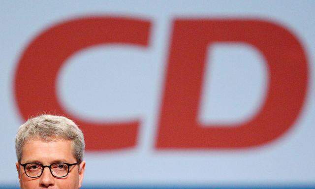 Norbert Röttgen will den Vorsitz in der CDU übernehmen. Er ist derzeit Vorsitzender des Auswärtigen Ausschusses im Bundestag und war unter Bundeskanzlerin Merkel bis 2012 deutscher Umweltminister.