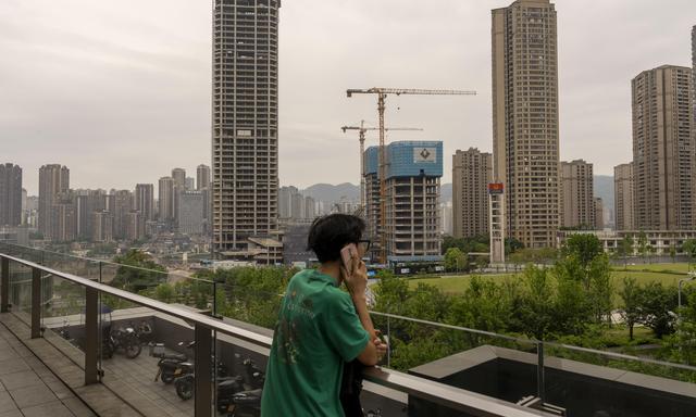 Mit Dexin ist ein weiterer chinesischer Baukonzern in Hongkong unter Insolvenzverwaltung gestellt worden.