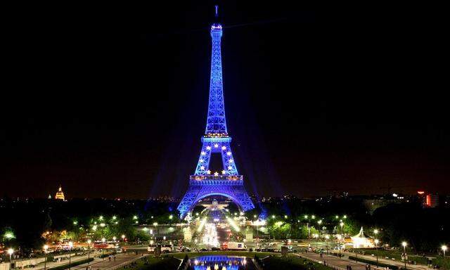 FRANCE PARIS EUROPEAN UNION EIFFEL TOWER