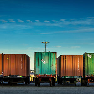 Die heimischen Exporteure hängen in der Luft. 