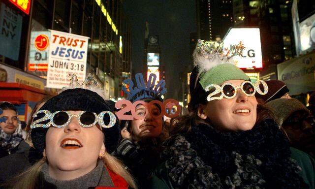 „Things Can Only Get Better“: Am Times Square wurde der Jahreswechsel 1999/2000 ausgelassen gefeiert. Nur wenige Wochen später platzte an den US-Börsen die Dotcom-Spekulationsblase.  